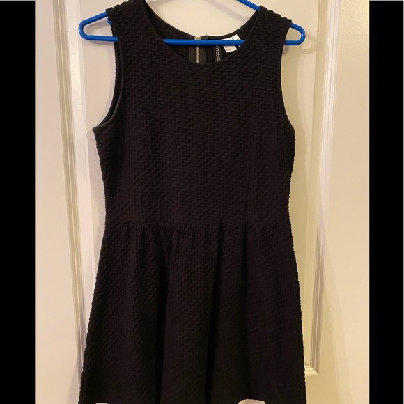 Divided black mini dress size 21 - Picture 1 of 4